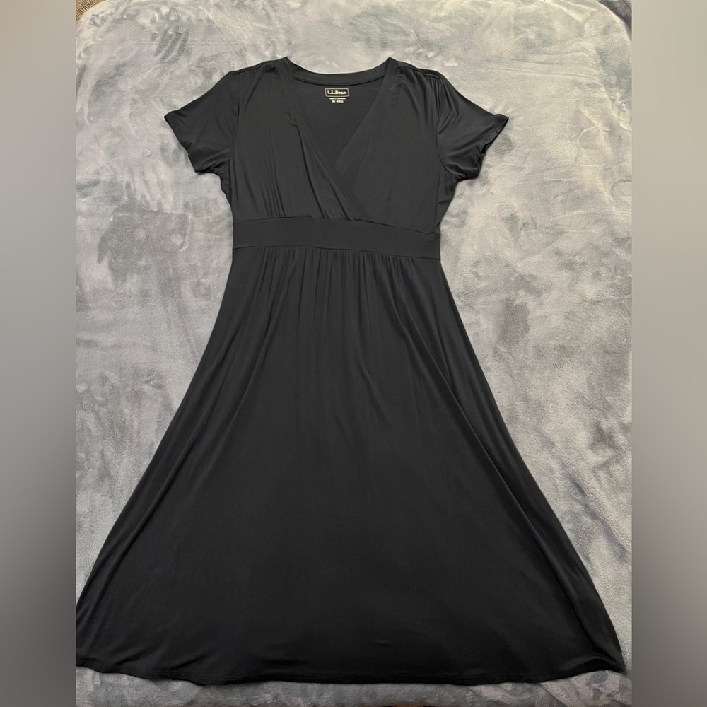 LL Bean Women’s Black Dress Shift Swing Medium